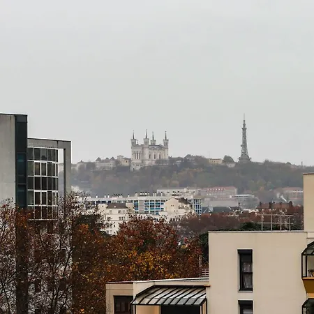 Moderne, Proche Du Parc De La Tete D'or Et De Lyon *